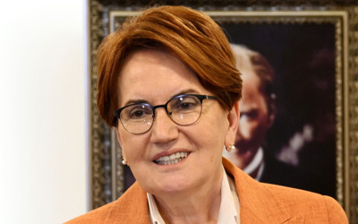 Meral Akşener iki ağır topu için 'defolup gitsinler' dedi! İYİ Parti'de sabit telefonlar dinlenmiş
