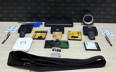 Kars'ta ehliyet sınavında kopya çeken 3 şüpheli yakalandı!