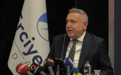 Erciyes Anadolu Holding CEO’su Alpaslan Baki Ertekin holdingin satışa çıkacağını duyurdu