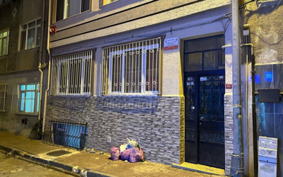 İstanbul'da 7 yaşındaki çocuk evde ölü bulundu! Bakımsızlıktan mı öldü?