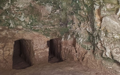 Adıyaman'da kaçak kazılarda 1900 yıllık oda mezarı bulundu!