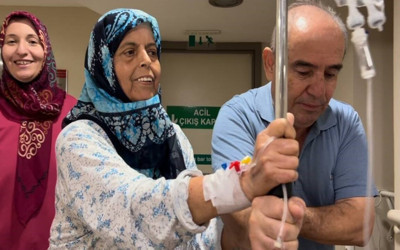 Denizli'de gelin kaynanası için karaciğerini bağışladı