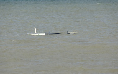 Çanakkale'de dev dalgalar nedeniyle 3 tekne battı, iskele yıkıldı