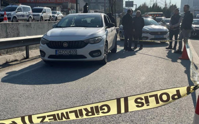 İstanbul'da yol ortasında 6 milyonluk silahlı gasp!