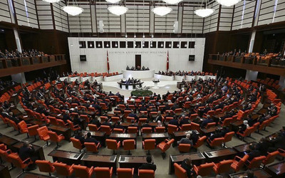 Çalışma hayatıyla ilgili düzenlemeler içeren kanun teklifi TBMM'de! Asgari ücret desteği...