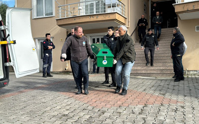 Sakarya'da polis ailesini katletti! Karısını ve kızını öldürdü, annesini yaraladıktan sonra intihar etti