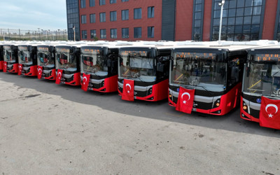 Büyükşehir toplu taşıma filosuna 20 yeni otobüs daha kattı