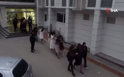 Mersin’de şantajcı çete çökertildi: 4 tutuklama, 4 ev hapsi!
