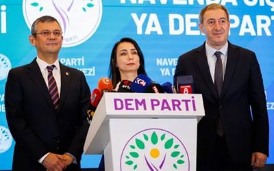 CHP ile DEM Parti İstanbul'da anlaştı! CHP, adayını DEM'in istediği isimle değiştirdi! DEM, İmamoğlu'nu destekleyecek