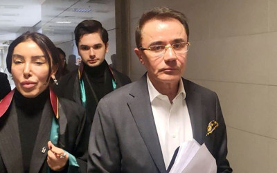 Ünlü doktor Ender Saraç'ın "cinsel istismar" davası başladı! 22 yıla kadar hapis isteniyor!