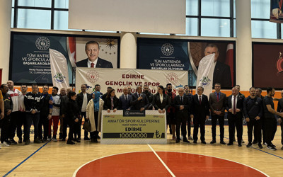 Edirne'deki amatör kulüplere 10 milyon liralık destek!