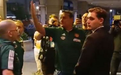 Berlin'de Ergin Ataman ile Fenerbahçeli taraftarlar arasında sözlü tartışma