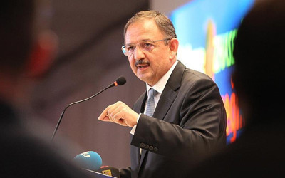 Bakan Özhaseki'den belediye başkanlarına "dirençli ev" çağrısı