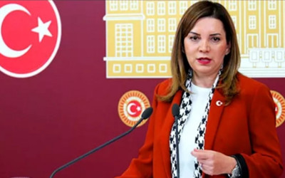 MHP'de, Arzu Erdem'in istifası kabul edildi