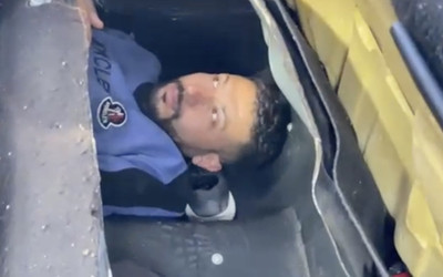 Edirne'de otomobilin gizli bölmesinde 2 düzensiz göçmen yakalandı
