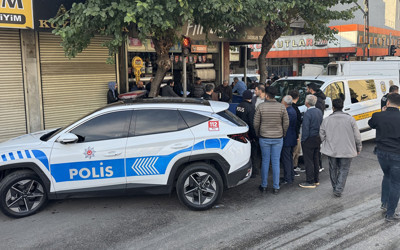 Gaziantep'te bir şahıs eşini katlettikten sonra intihar etti