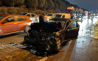 Anadolu Otoyolu'nda zincirleme kaza: 10 yaralı