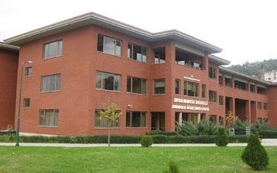 Kocaeli'de lisede feci olay! Öğrenci pencereden düştü