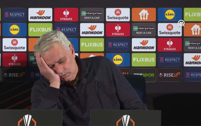Mourinho'dan basın toplantısında muhabire şok tepki!