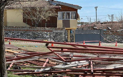 Kuyumcudan altın alıp eve gelen kadın 8 bıçak darbesiyle öldürüldü, cesedi yakıldı