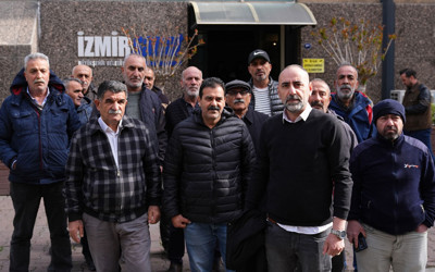 İzmir Büyükşehir Belediyesinden kıdem tazminatlarını alamayan emeklilerden açıklama