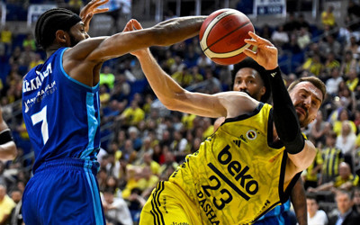 Fenerbahçe Beko son dakikada kazandı yarı finale yükseldi