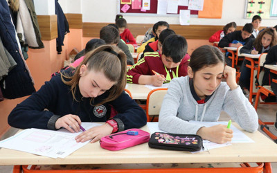 Orta okul ve liselerde yeni dönem başlıyor! Tüm öğrencilere uygulanacak