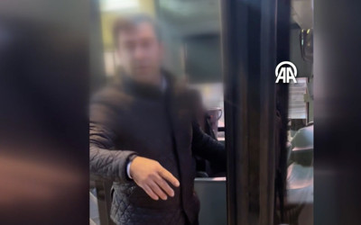 İETT şoförünün tartıştığı yolcuya saldırması kamerada