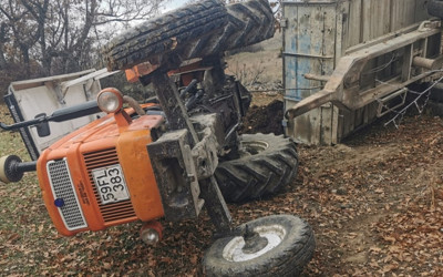 Sinop Boyobat'ta traktör devrildi Altında kalan kadın öldü