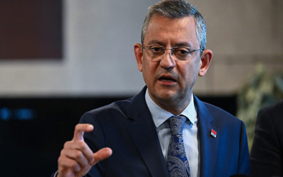 CHP Genel Başkanı Özel, Manisa'da Durbay ailesinin taziye kabulüne katıldı