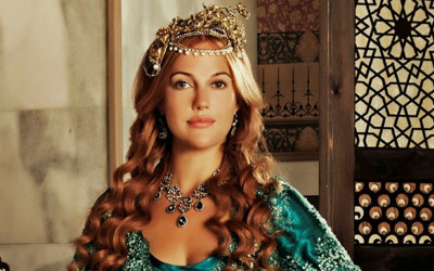 Meryem Uzerli'den yıllar sonra gelen Muhteşem Yüzyıl itirafı! Rolü kapmak için yalan söylemiş