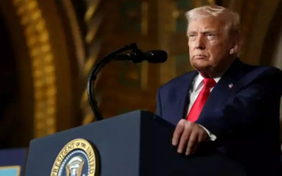 Trump elindeki morlukların nedenini anlattı
