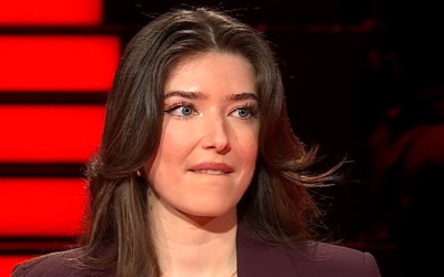 Kim Milyoner Olmak İster'de Selin ilk soruda elendi Oktay Kaynarca kahkahaya boğuldu