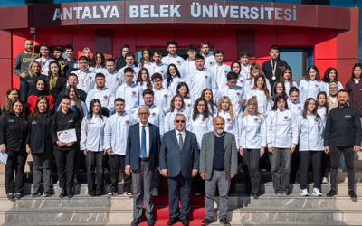 Antalya Belek Üniversitesi'nde geleceğin şefleri ceket giydi