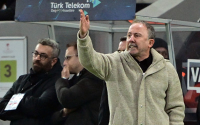 Sergen Yalçın: Bugünkü maç hakemlik adına büyük skandaldır