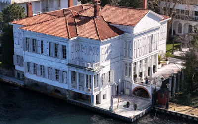 Kurtlar Vadisi'nin "Baron" yalısı satışa çıktı! İstenen rakam dudak uçuklattı!