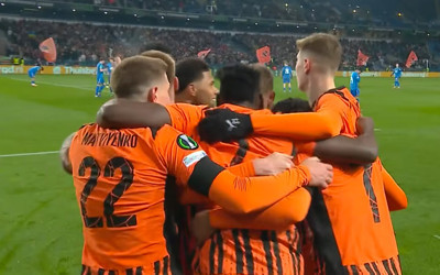 UEFA Konferans Ligi çeyrek final ilk maçında Arda Turan'ın takımı yarı finale göz karptı