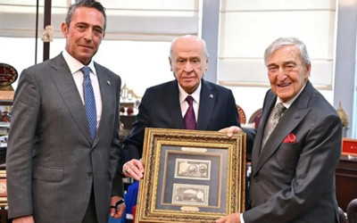 Herkes bu hediyeyi konuşuyor! Koç Ailesi'nin Bahçeli’ye sunduğu sembolün ardındaki derin anlam