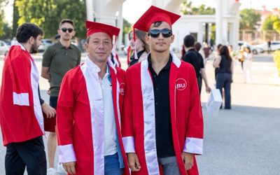 Antalya Belek Üniversitesi'nde baba-oğul aynı okuldan mezun oldu