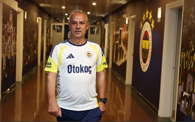 Fenerbahçe kafilesi, Düzce'ye geldi küçük 'Aziz Yıldırım' ilgi odağı oldu