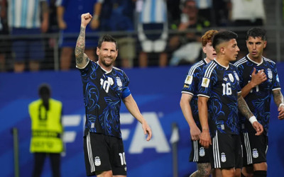 Messi, Dünya Kupası’nda bir kez daha tarihe geçti! Arjantinli çılgın golcü şov yaptı