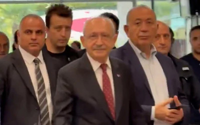 Kemal Kılıçdaroğlu'na adliyede protesto şoku