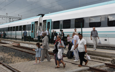 Milli Elektrikli Tren, Halkalı-Uzunköprü hattında hizmete başladı