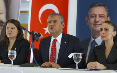 Yeni Parti lideri Özgür Özel'den milletvekillerine "polemik" uyarısı