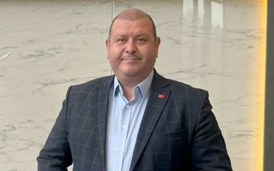 Menderes Belediyesi'ne operasyon: Belediye başkanı dahil 21 kişi gözaltına alındı
