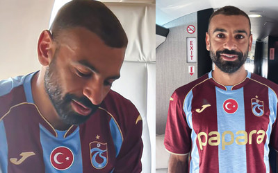 Mohamed Salah uçakta 61 numaralı formayı giydi! Trabzonspor taraftarına seslendi