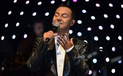 Serdar Ortaç'tan korkutan haber! Hastaneye kaldırıldı iddiasına şarkıcıdan yanıt