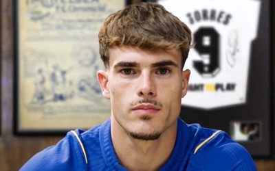 Chelsea, İspanyol sol bek Pep Chavarria'yı transfer etti