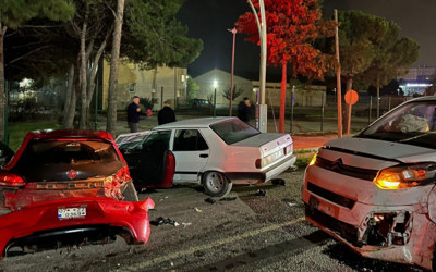 Tekirdağ Çerkezköy'de kaza: 3 kişi yaralandı...