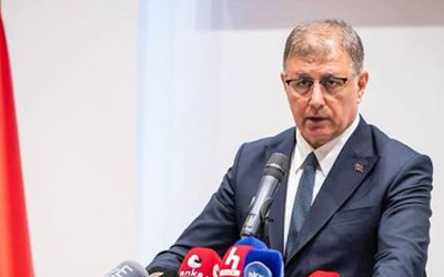 AK Parti'ye geçecek mi? Cemil Tugay sessizliğini bozdu: Kızgınım...